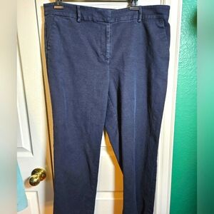 Loft Curvy Cotton Capri